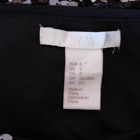 H&M Black Silver Sequin Top Sparkle Loose Fit Holiday Party Size Small - Picture 3 of 13